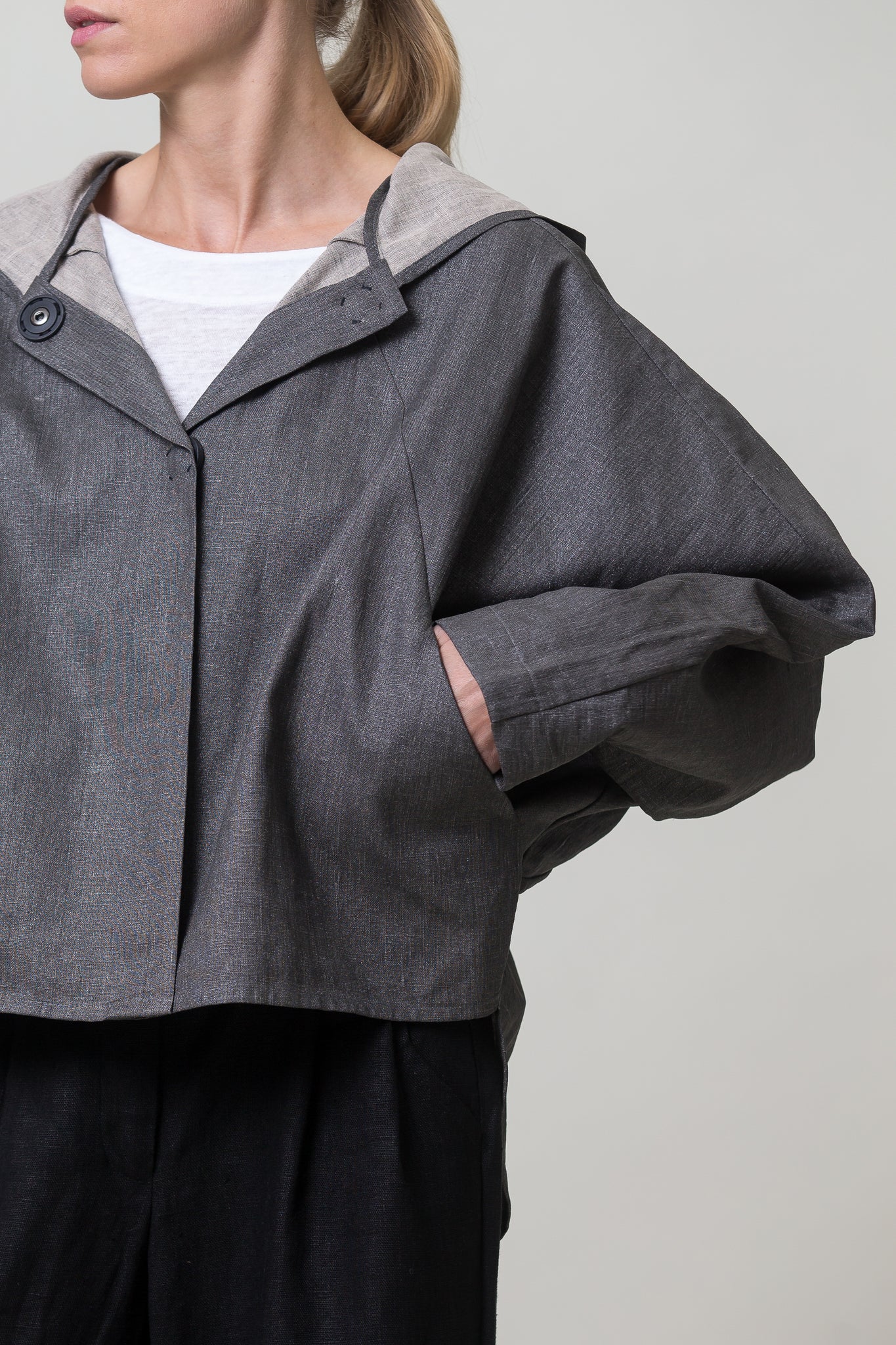 Short Coated Linen Rain Jacket with Hood LYJA graphite grey