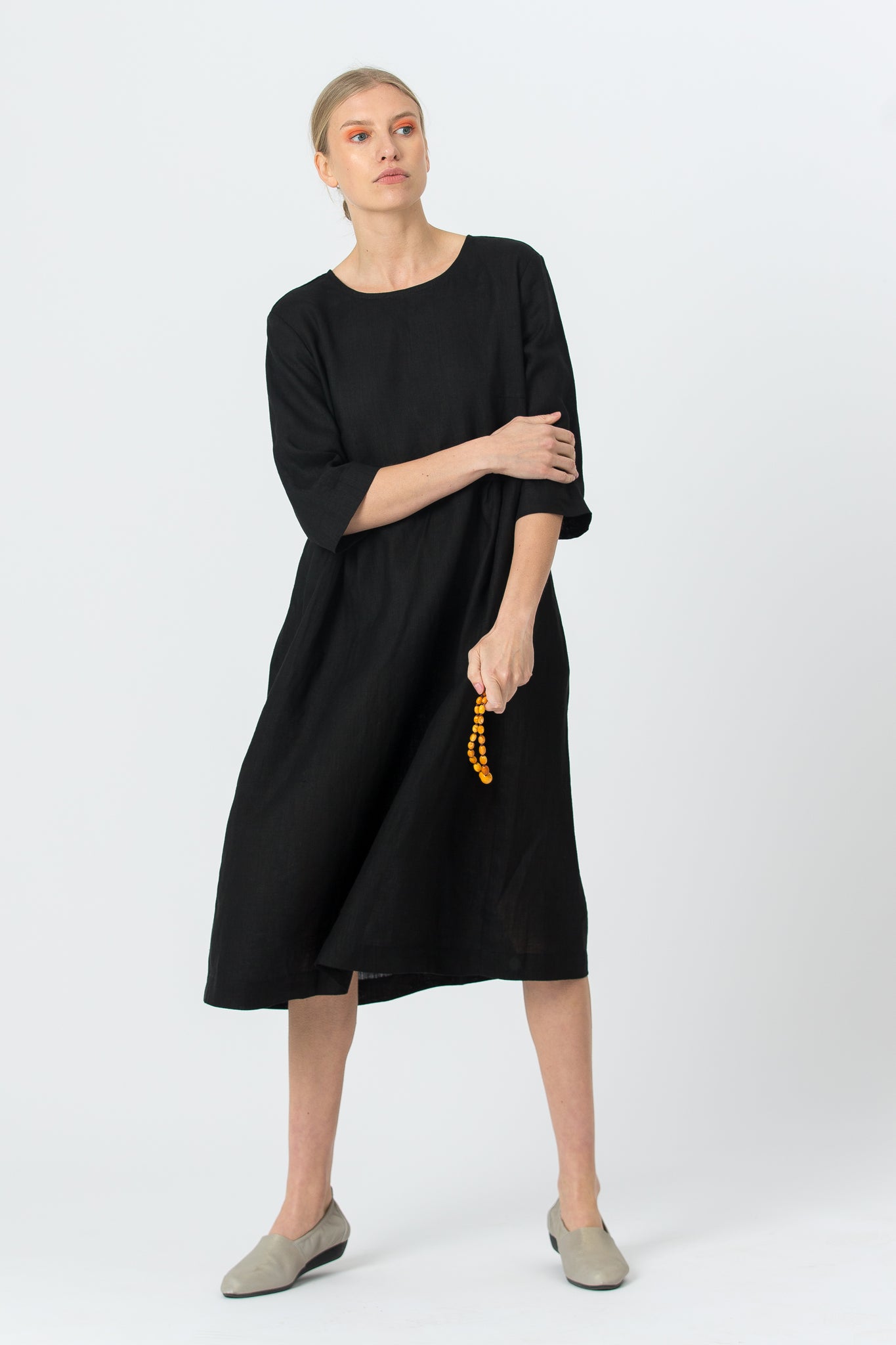 Linen Dress Monika Black Jurateeu