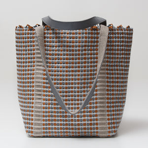 Handwoven Bag AUSTĖ #20 caramel/reflective