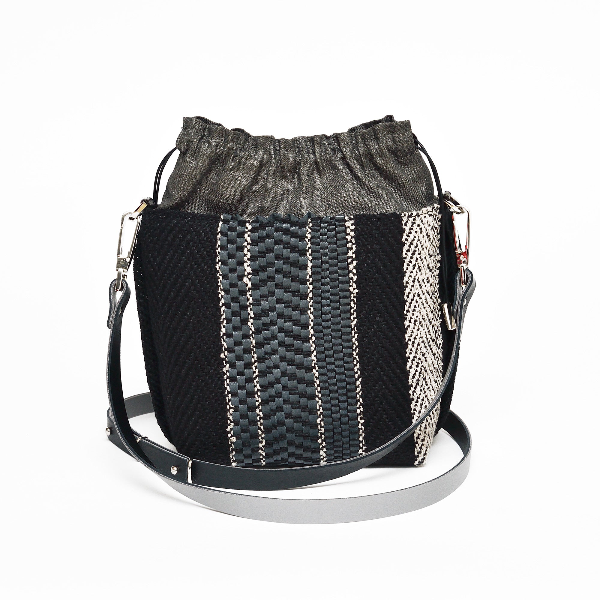 Handwoven Bag AUSTĖ #40 graphite grey leather and linen