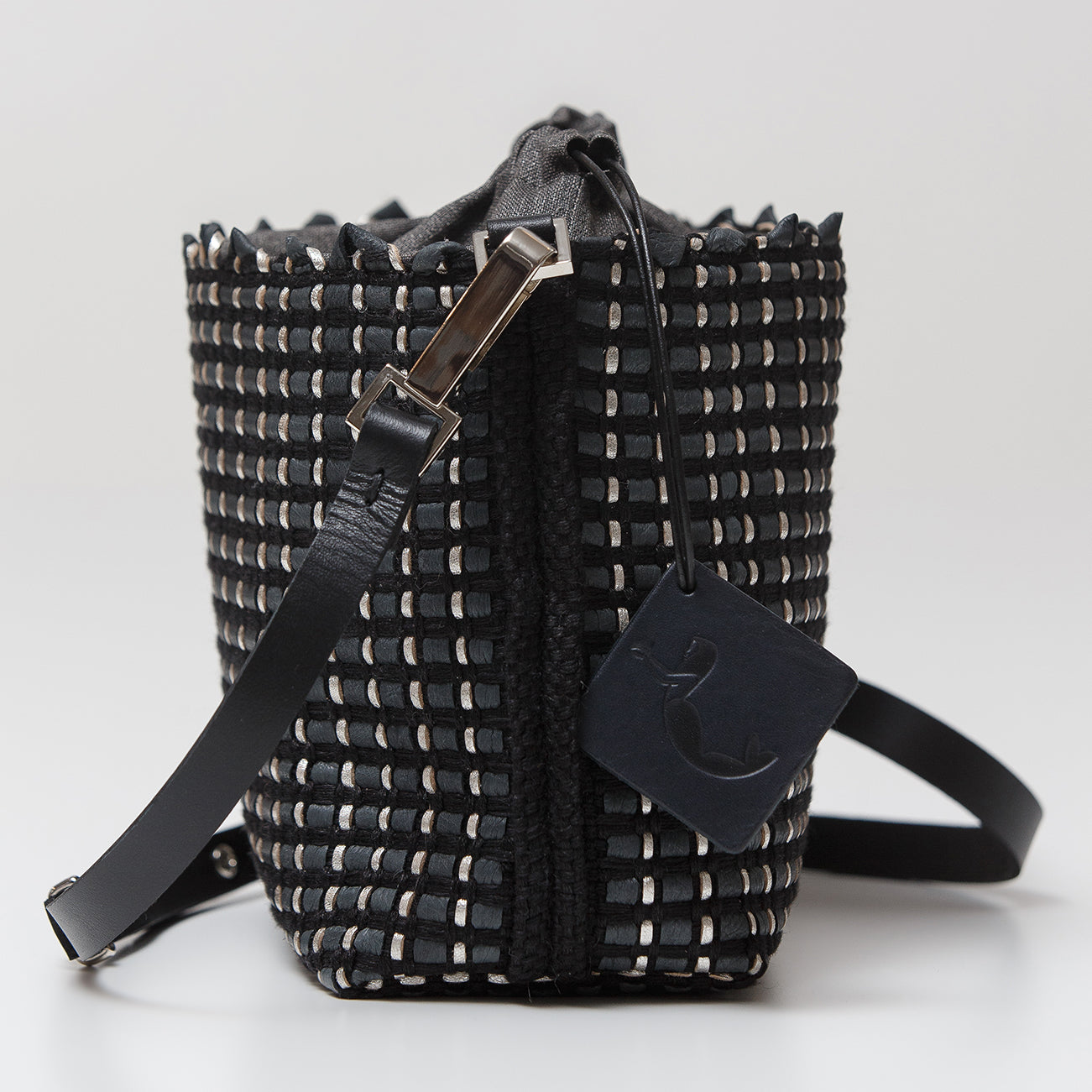 Handwoven Bag AUSTĖ #40 black/silver